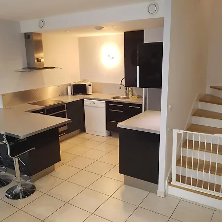 Duplex Cosy - 3 Avec Garage, Balcon Et Clim