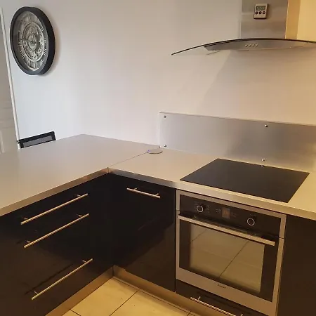 Duplex Cosy - 3 Avec Garage, Balcon Et Clim *